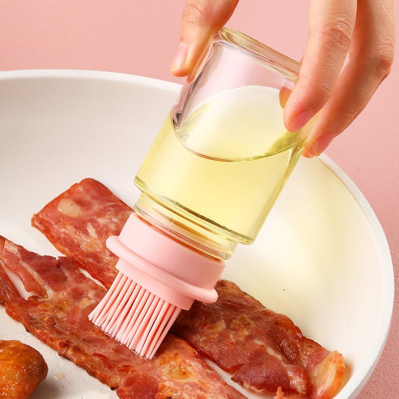 Portable Oil Bottle with Silicone Brush زُجَاجَةُ زَيْتٍ مَحْمُولَةٌ مَعَ فُرْشَاةِ سِيلِيكُون لِأَدَوَاتِ الشَّوَاءِ وَالْخَبْزِ